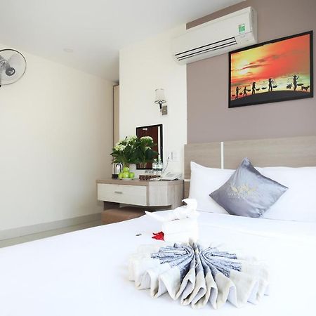 Thanh Nhan Hotel Danang Exterior photo